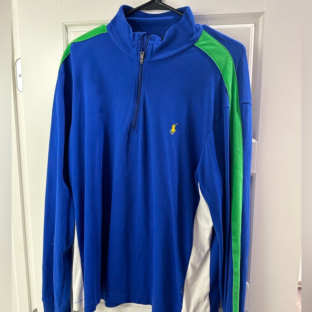 Men Polo quarter zip. In great condition